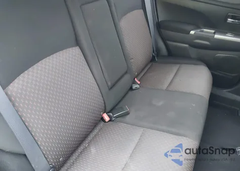 2019 Mitsubishi Outlander Sport 2.0 Es z USA, uszkodzony, nr VIN JA4AP3AU4KU028067